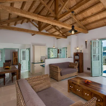 Aquilo Megali Ammos (Alonissos)